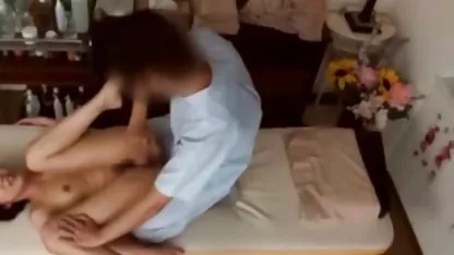 از کارن نقش معلم سکسی یک اسباب بازی بزرگ است, دسته