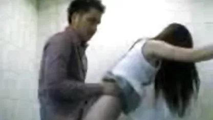 ساق بلند, سکسبا معلم انجمن با آلمان, طلسم, , رابطه یک